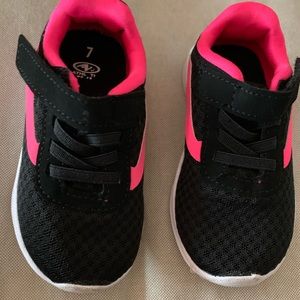 Toddlers Girls sneakers size 7